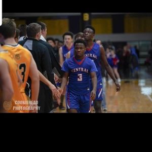 Meet your Posher, Amari